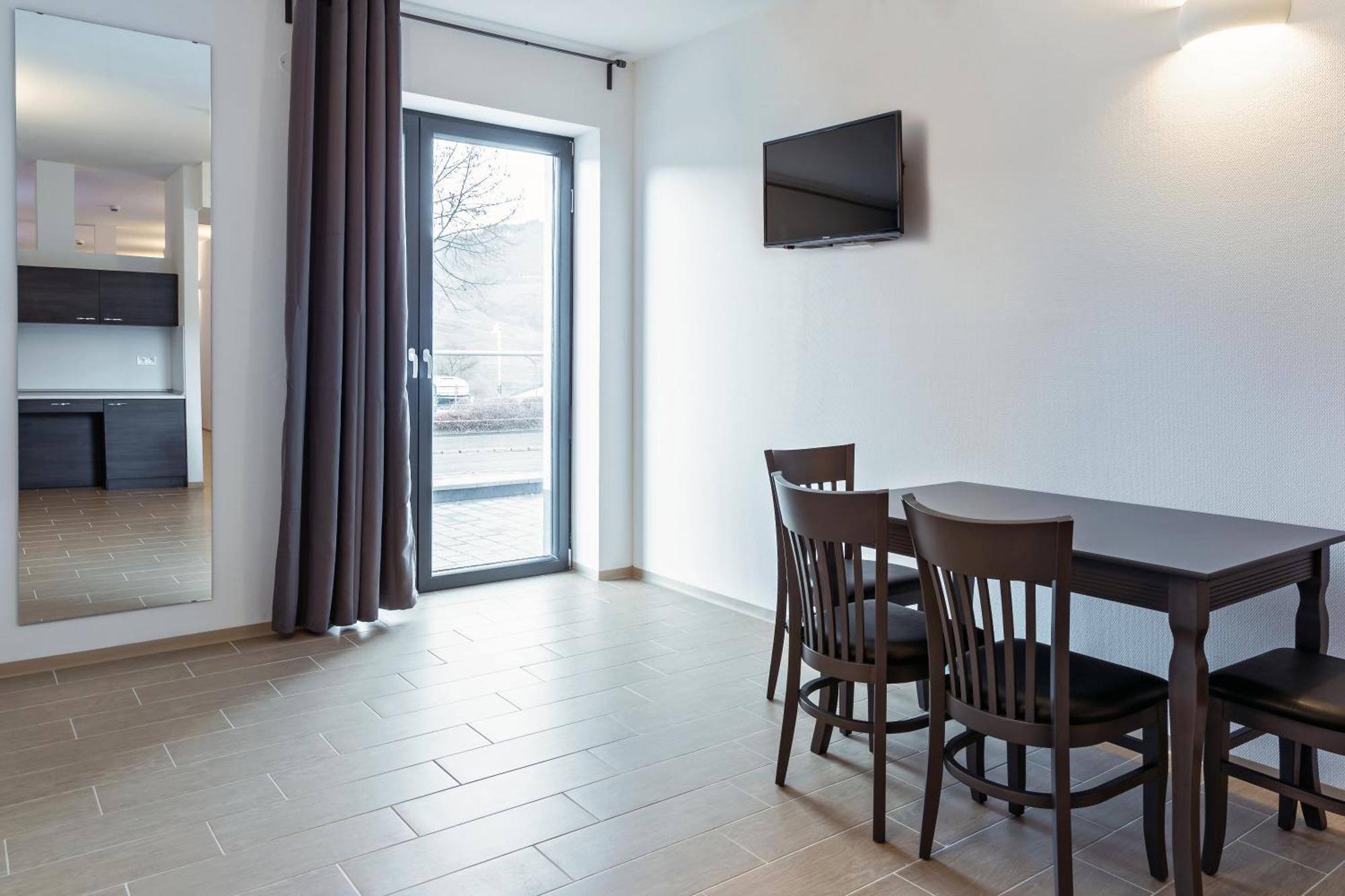 Augustus Hotel Bernkastel - Comfortable Budget Hotel Quarto foto